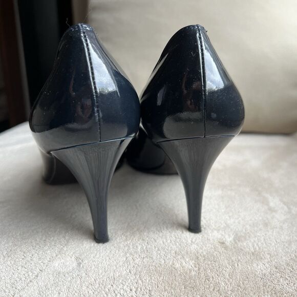 Stuart Weitzman Dark Navy Blue Patent Leather Heel Pumps Women 7.5 W Rounded Toe - Picture 9 of 15